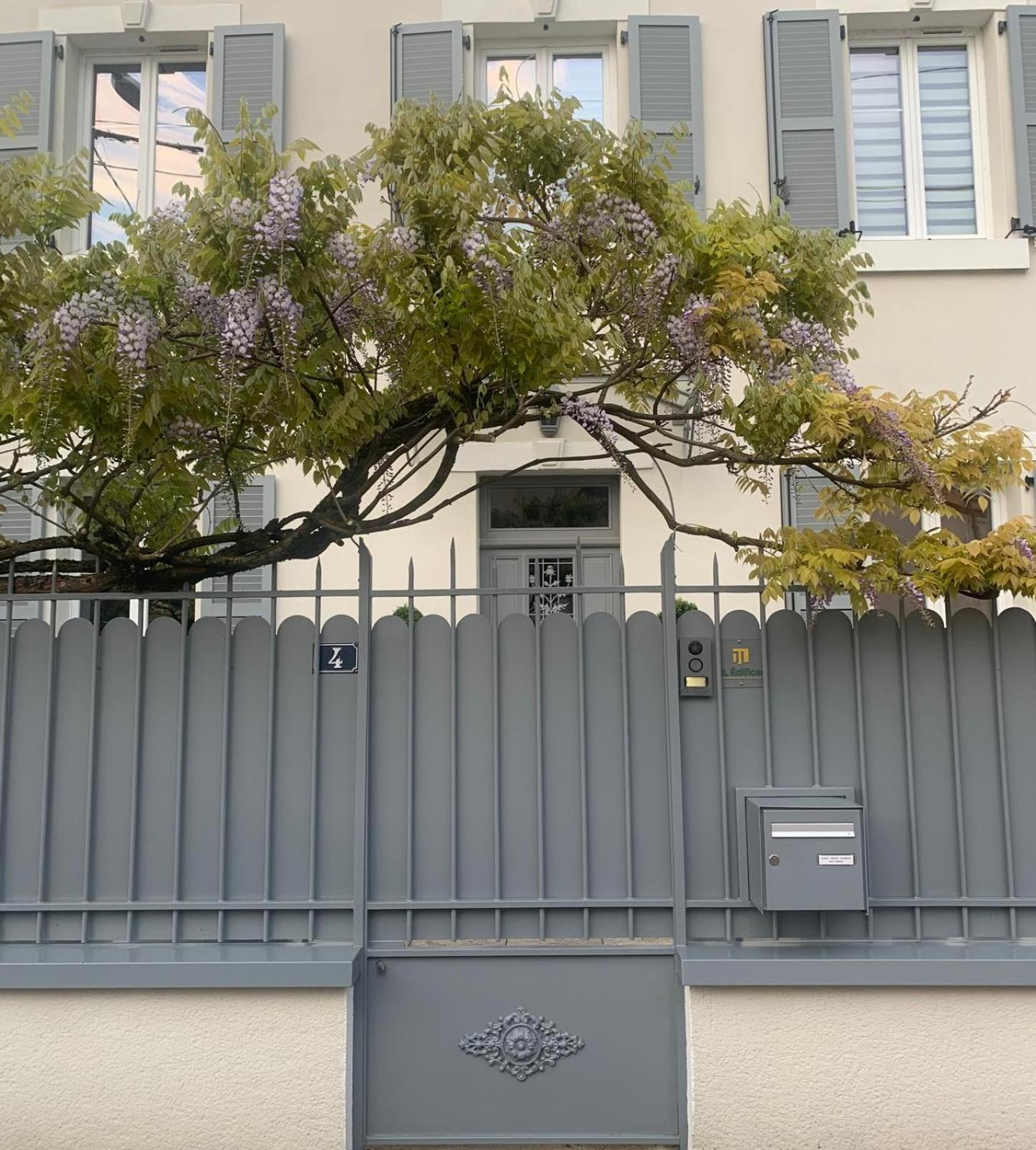 Joli T2 Jardin Parking Proche Gare Centre Ville Dijon Exterior photo